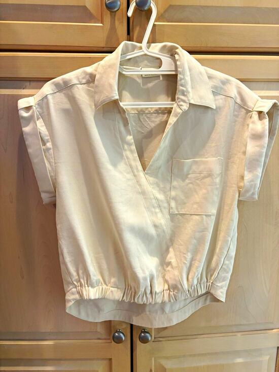 Spartina 449 Tops - Spartina 449 Stevie Blouse XS Alabaster White Faux Wrap Collared Minimalist Chic